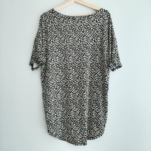 AEO | Soft & Sexy Leopard Print Relaxed Fit Hi-Low Top Sz M Flawed - Picture 10 of 11